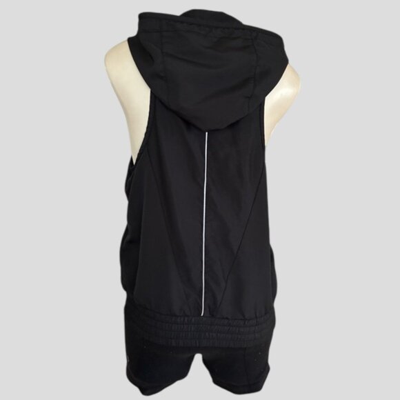 Aritzia TNA Black Athletic Running Lightweight Hooded Vest - Picture 4 of 14